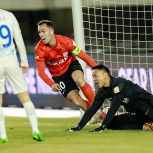 kaiyun·(中国)官方网站-【中超】廖承坚替补2球反绝杀 亚泰3比2大连人